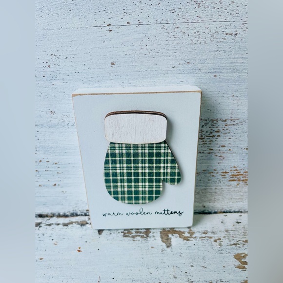 *Warm Woolen Mittens Block - Picture 7 of 11